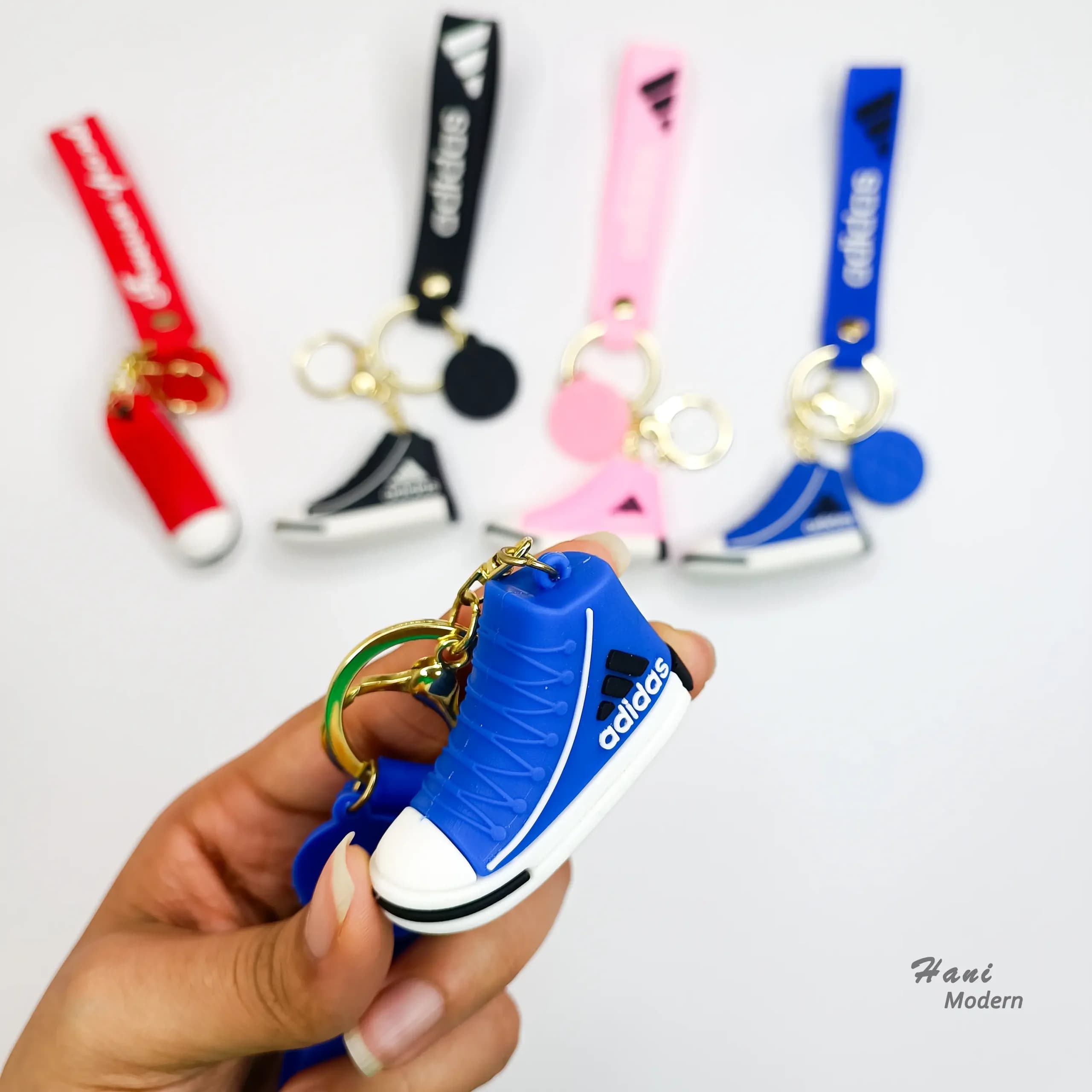 جاکلیدی کفش طرح آدیداس Adidas — تصویر ۵