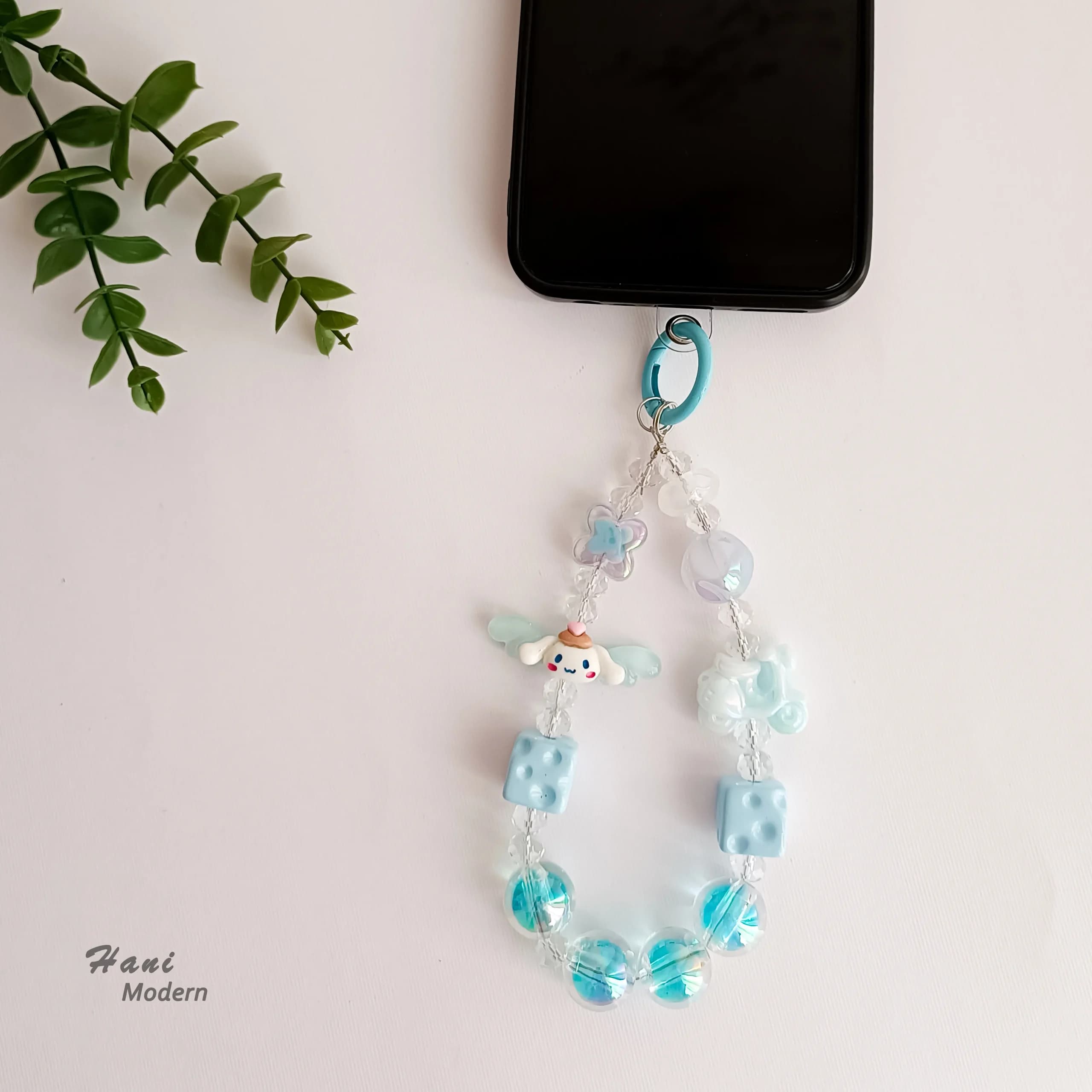 فون چارم کیتی (آویز گوشی) — تصویر ۴