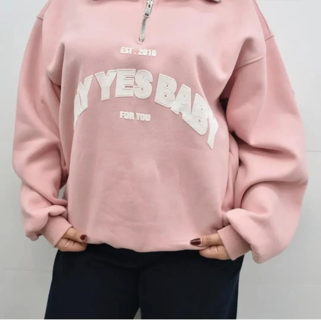 بلوز دورس نیم زیپ Yes Baby تو کرکی — تصویر ۵