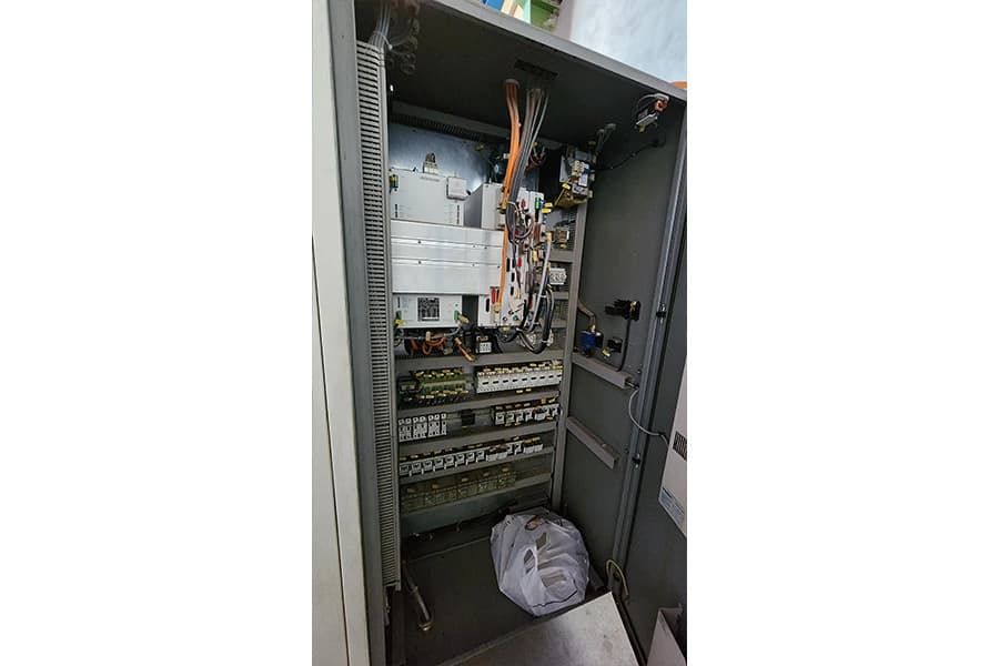 دستگاه فرز CNC دکل ماهو DMC63 هایدن هاین426 — تصویر ۳