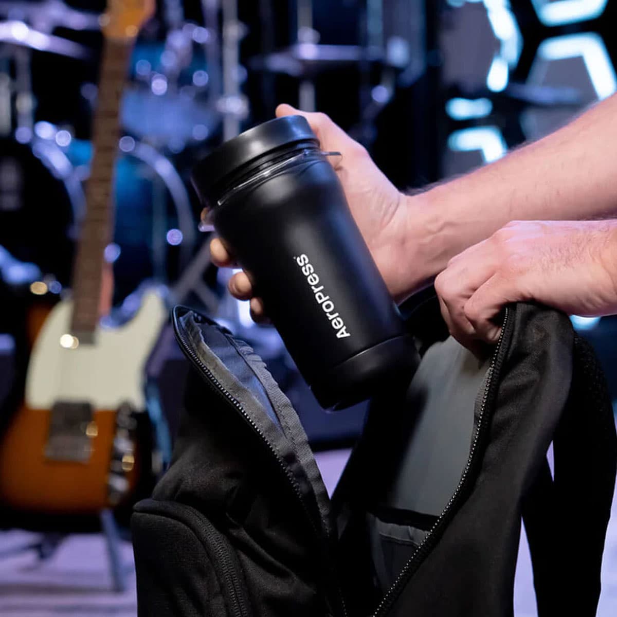 قهوه ساز اروپرس تراول ماگ دار AeroPress Go Plus — تصویر ۳