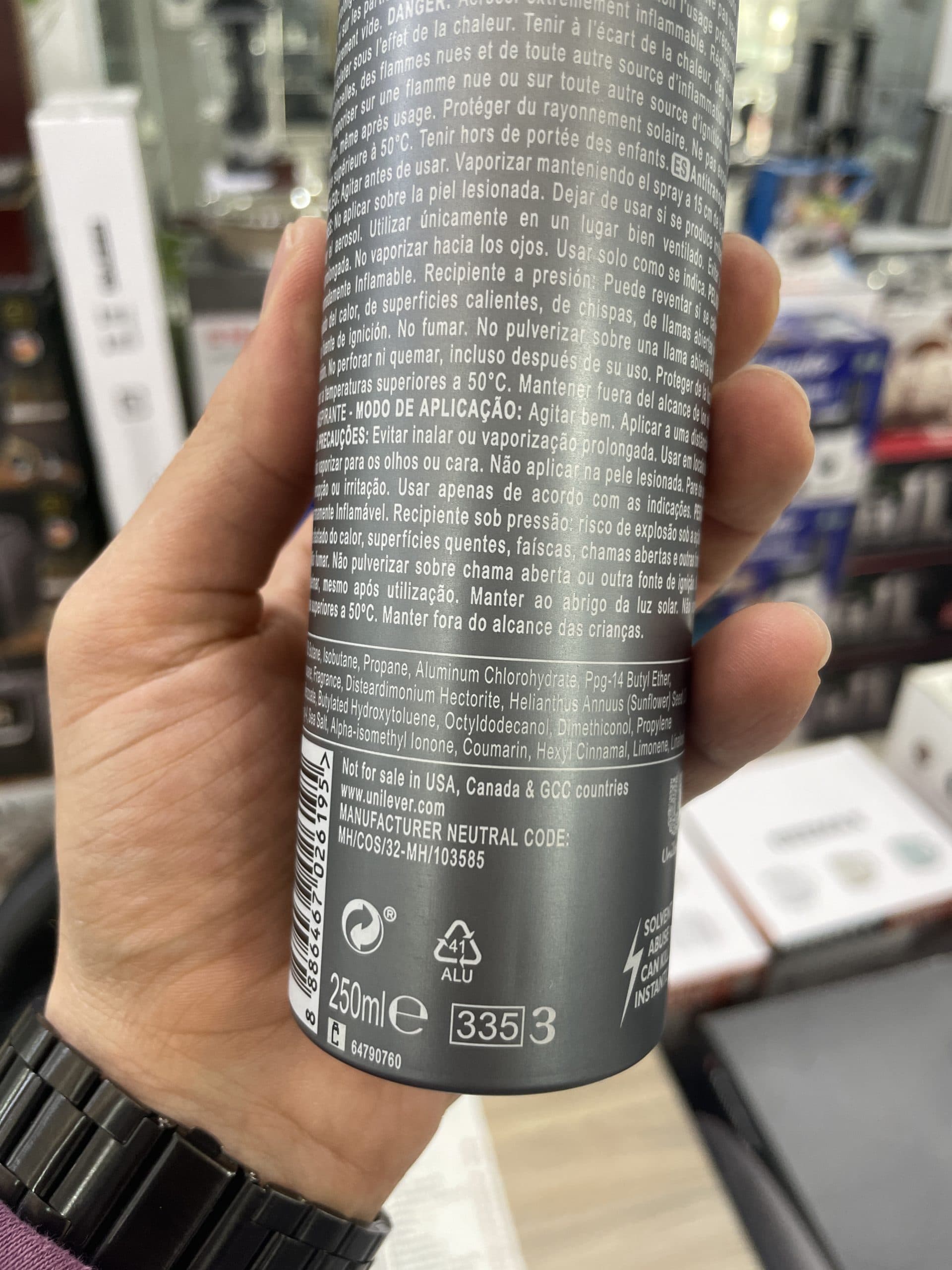 دئودورانت مردانه Dove Men+Care Elements Sandalwood — تصویر ۵