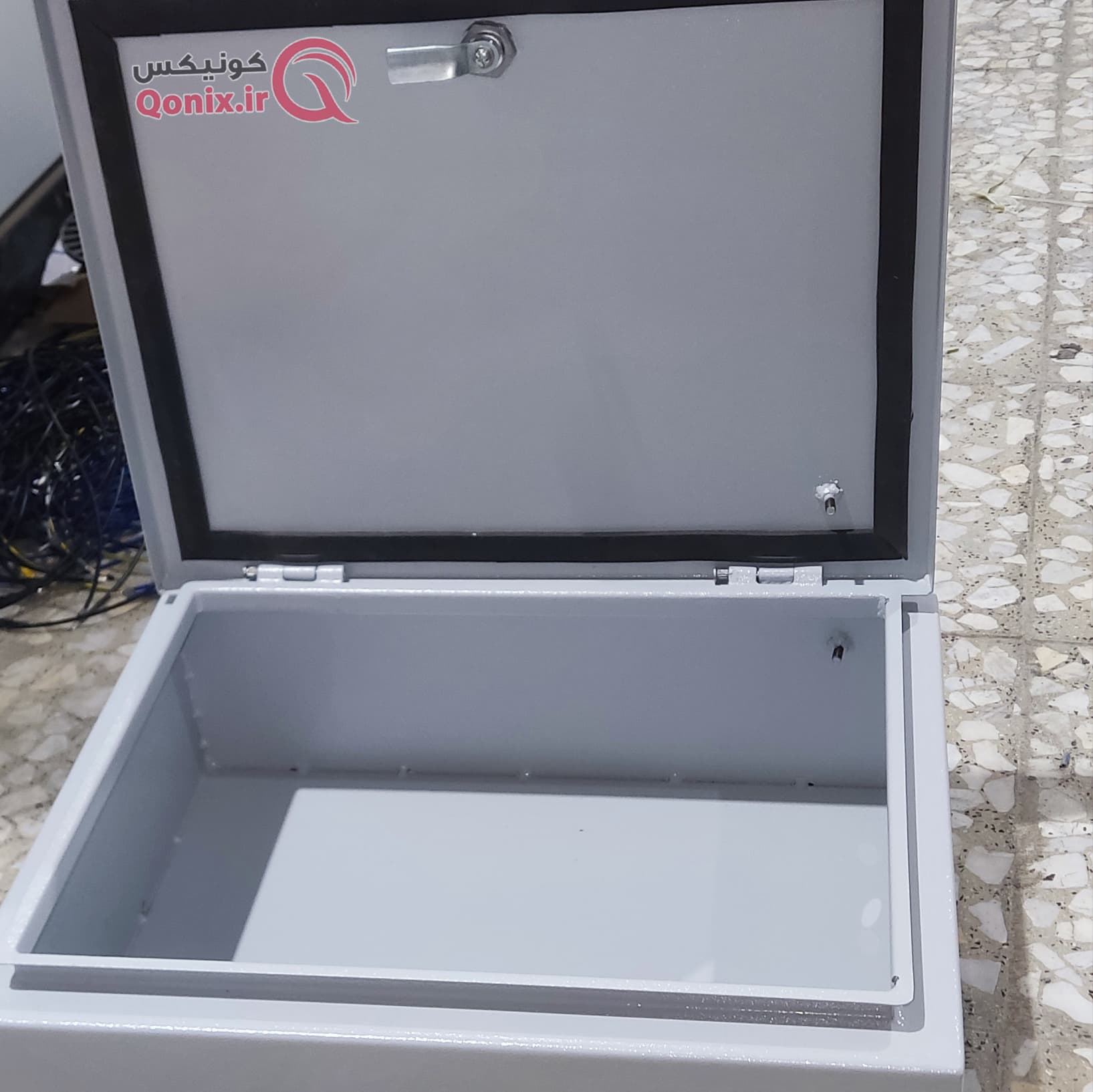 تابلو برق فلزی روکار 30×40×17 سانتی‌متر — تصویر ۳