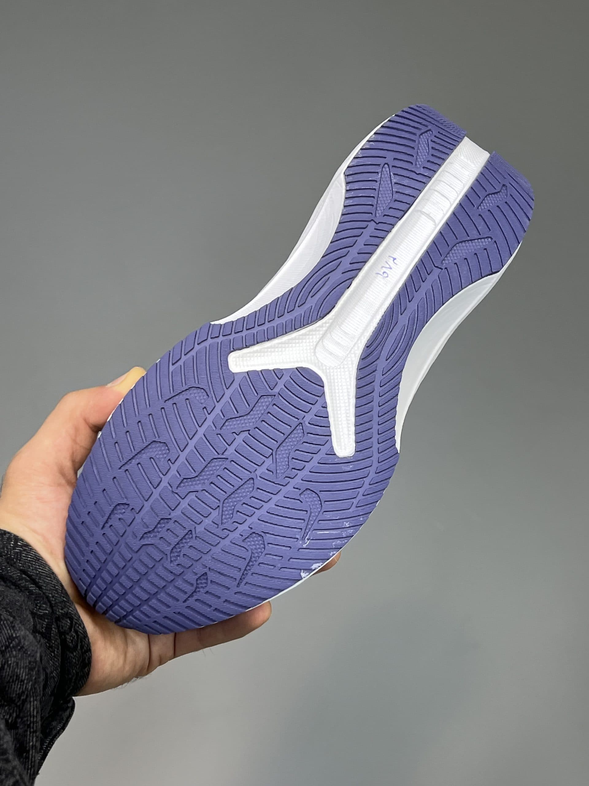 کتونی آدیداس سوپر ماگما کرم سورمه ای ADIDAS SUPER MAGMA — تصویر ۵