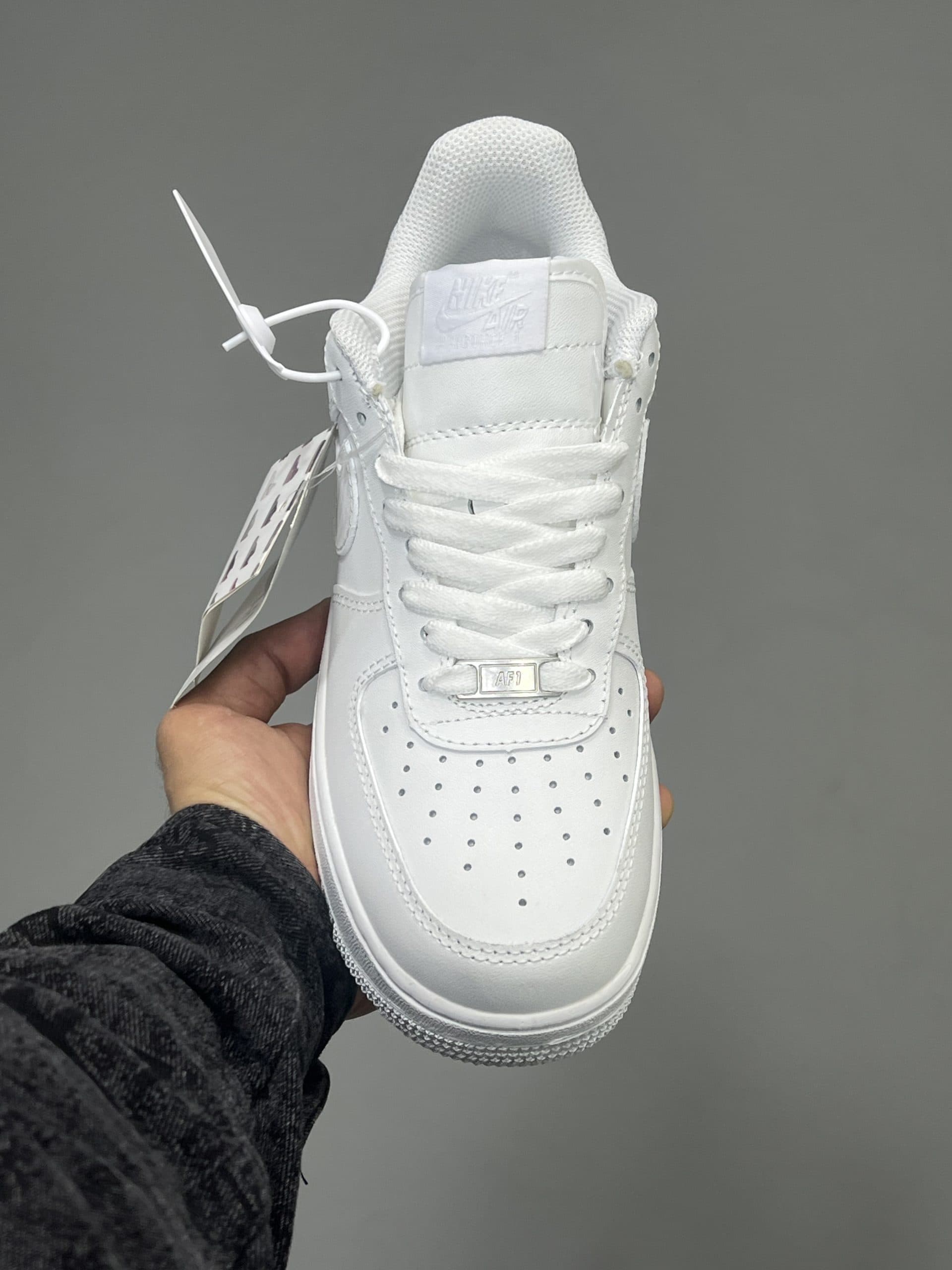 نایک ایرفورس وان سفید NIKE AIRFORCE 1 WHITE — تصویر ۳