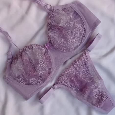 ست شورت و سوتین زنانه فنردار مدل فانتزی تمام تور گلدوزی شده رنگ یاسی