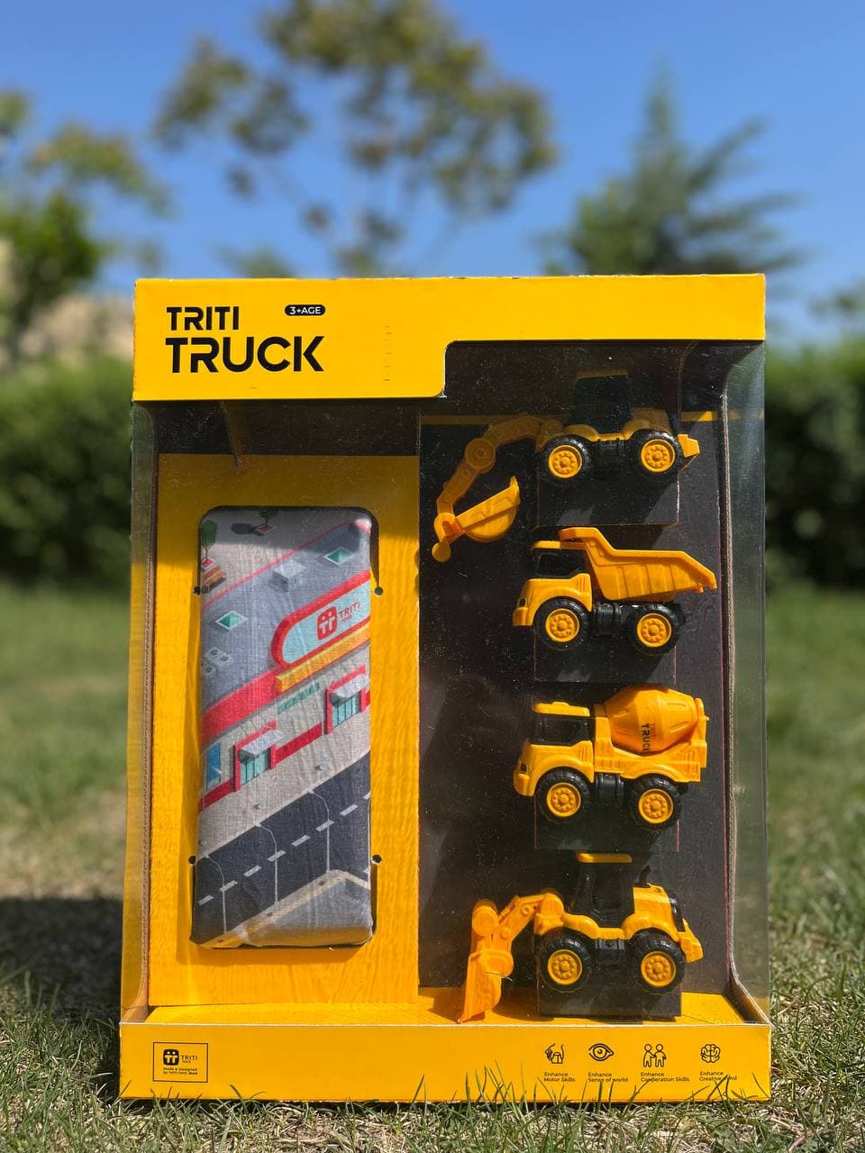 ست ماشین های راهسازی 4 عددی TRITI TOYS همراه با شهر پارچه ای