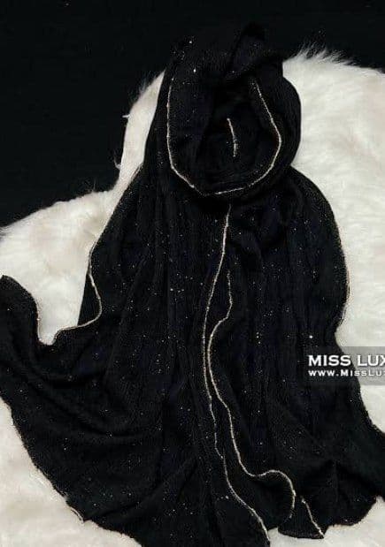 شال برشکا مشکی اکلیلی دور لمه طلایی