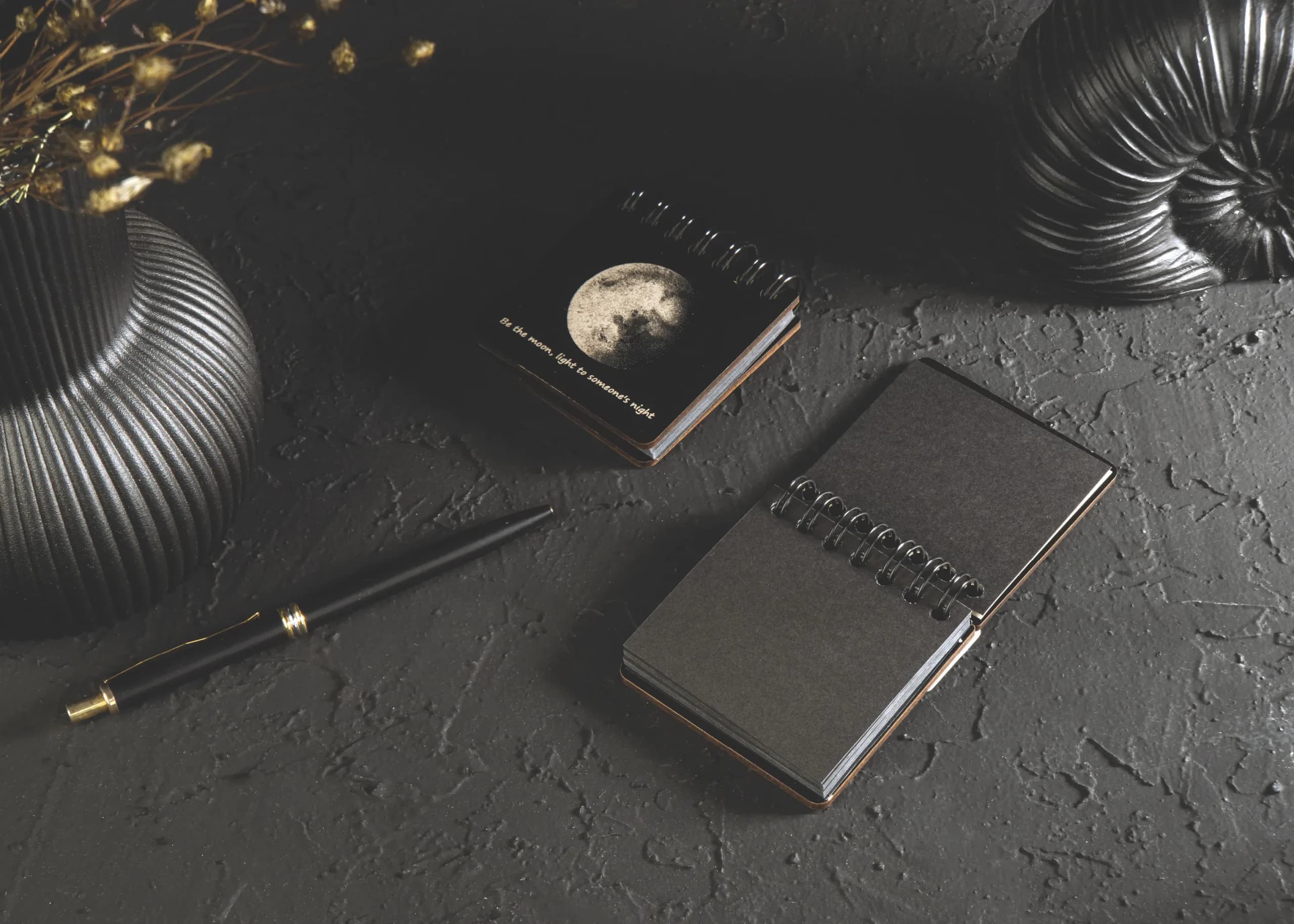 یادداشت Moon Night