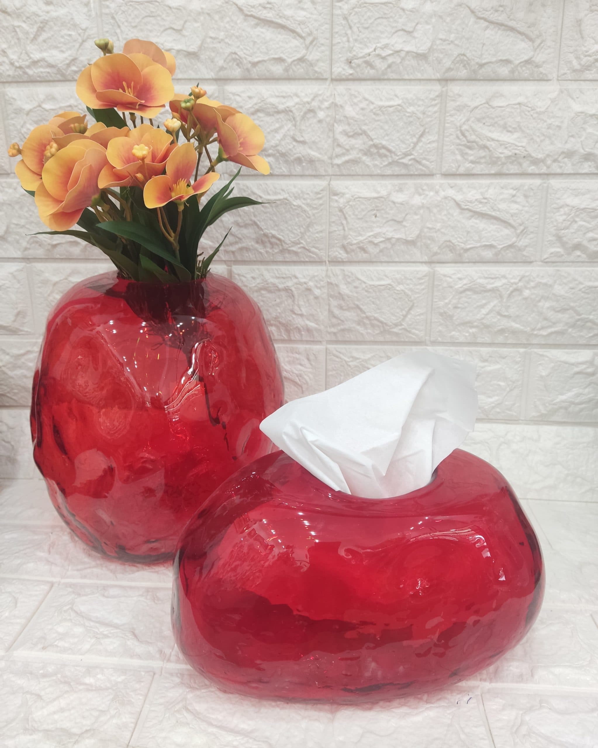 ست گلدان شیشه ای طرح ارکیده و جا دستمال کاغذی شیشه ای دفرمه /رنگ قرمز/ دست ساز — تصویر ۲