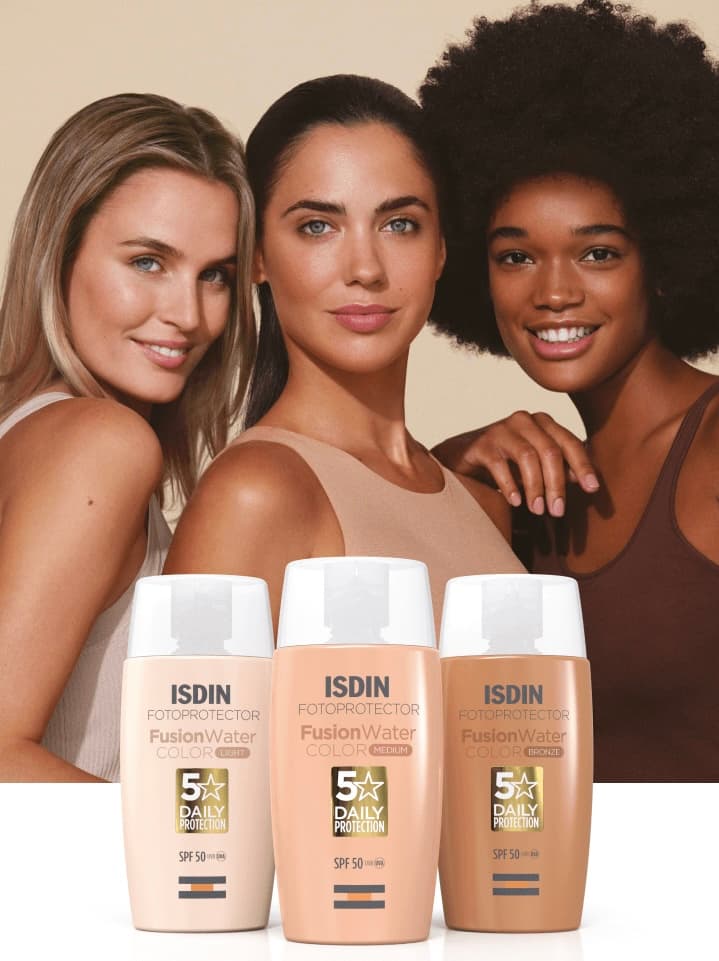 ضد آفتاب ایزدین مدل فیوژن واتر مجیک رنگ لایت، SPF 50، حجم 50 میل — تصویر ۲