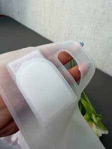 غبغب بند سیلیکونی V-Shape زاویه‌ساز فک و صورت | لیفت و فرم‌دهی بدون جراحی — تصویر ۲
