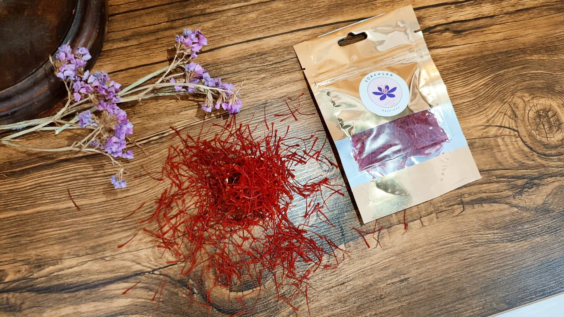 زعفران نگین طرح مولانا (دو مثقالی) — تصویر ۳