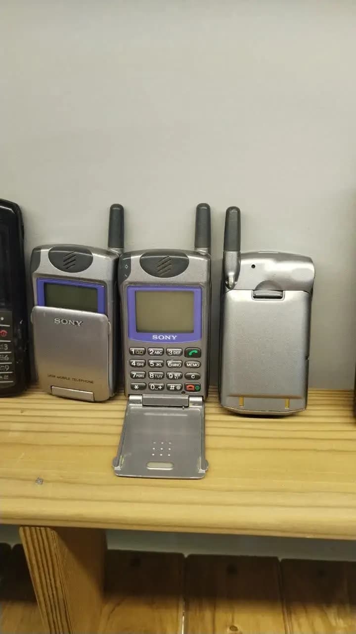 گوشی سونی Z5 اصلی بدون ریجستر | حافظه 32GB | رم 3GB | دوربین 23MP | بدون شارژر و کارتن استوک — تصویر ۲