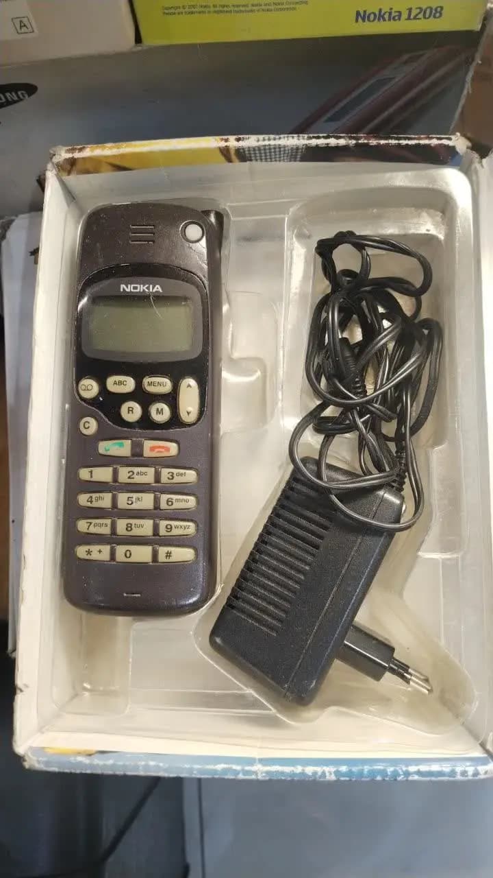 گوشی نوکیا 1611 استوک | کلاسیک | تک سیم‌کارت | باتری 600mAh — تصویر ۲