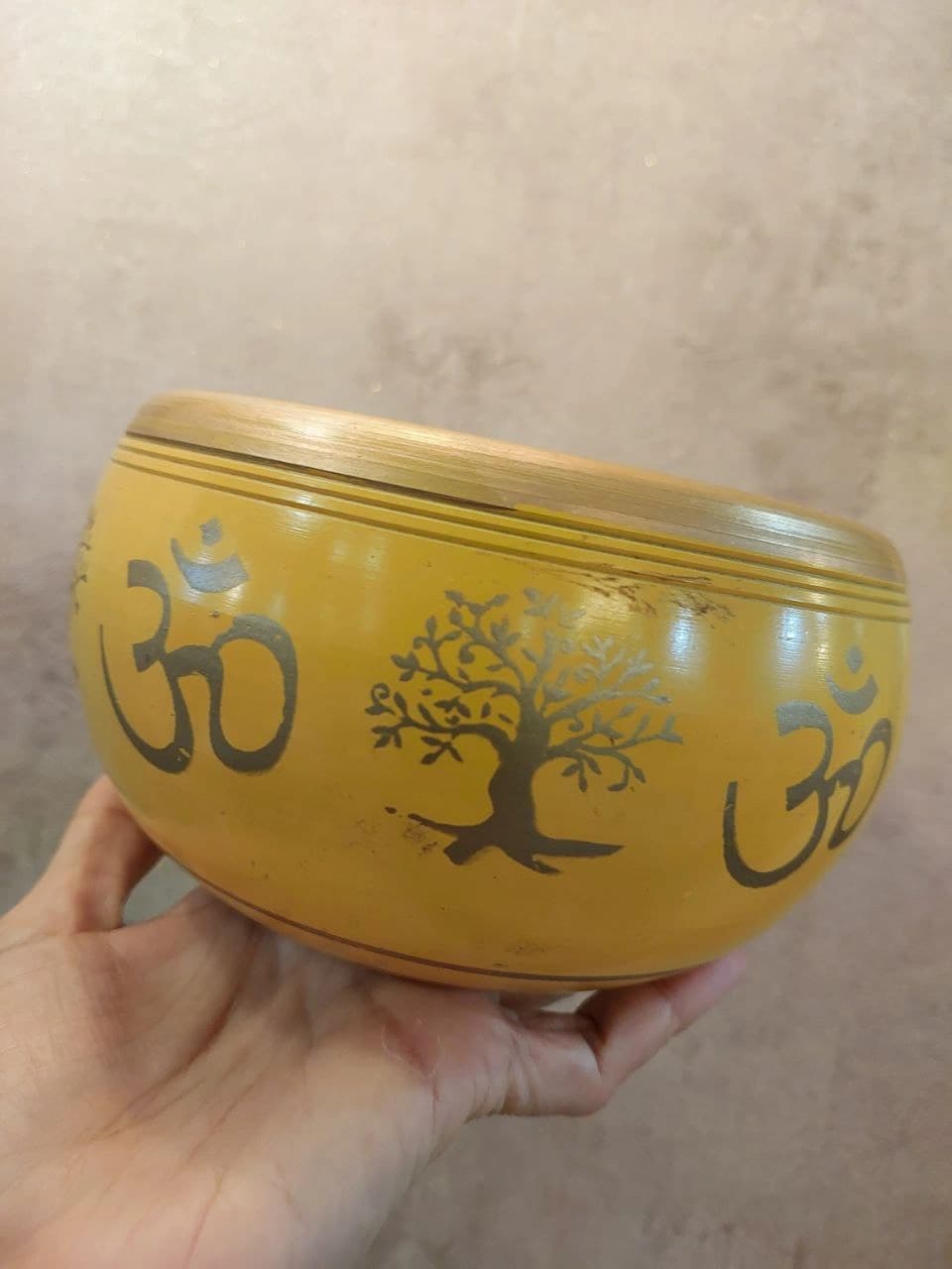 کاسه تبتی ۵ بودا سایز ۱۴ همراه با مضراب | صدای عمیق و ارتعاش قوی — تصویر ۶