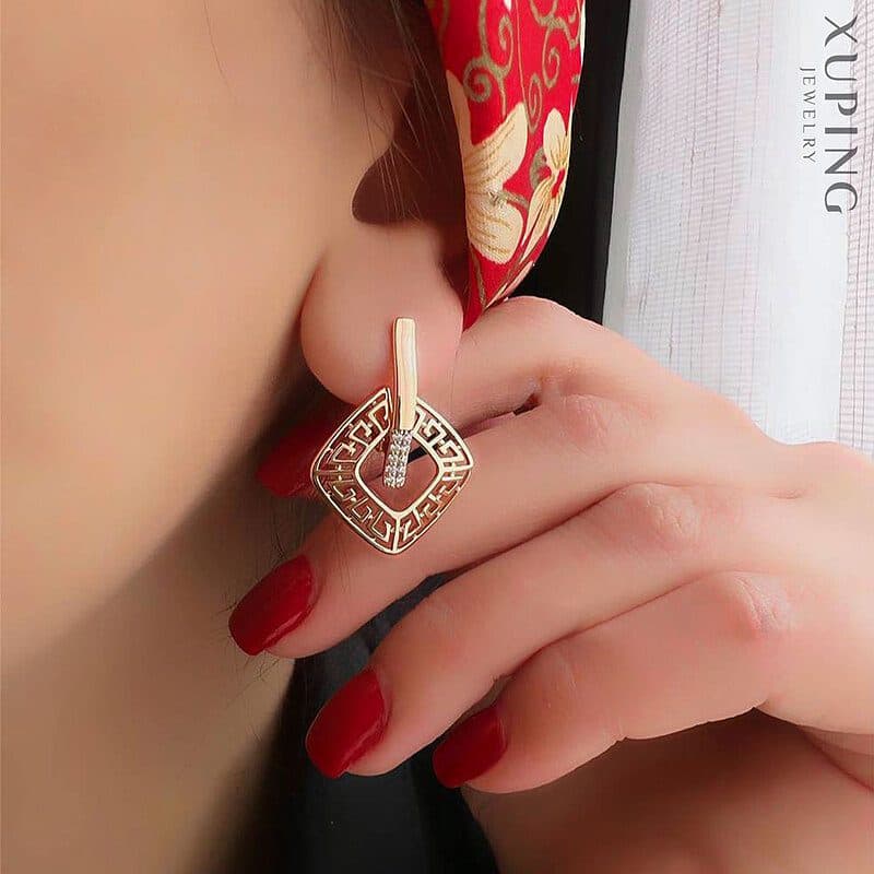 گوشواره ورساچه لوزی ژوپینگ — تصویر ۵