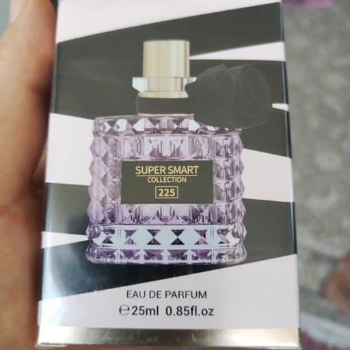 عطر جیبی زنانه سوپر اسمارت کالکشن کد 225 (طرح ولنتینو ولنتینا) حجم 25 میلیلیتر — تصویر ۴