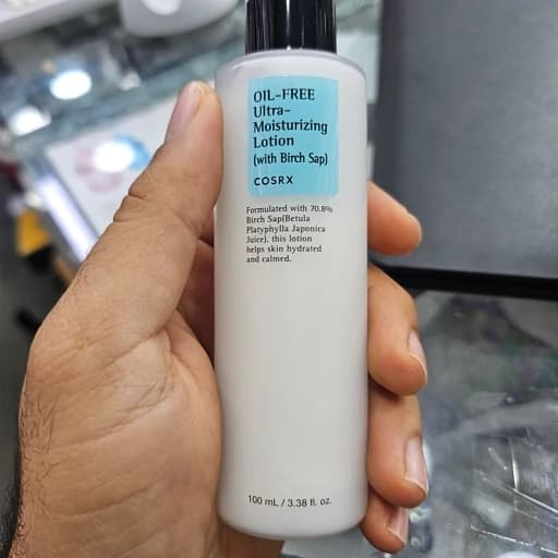 لوسیون مرطوب کننده اولترا کوزارکس (COSRX) فاقد چربی حاوی شیره درخت توس مرطوب کننده و آبرسان حجم 100 میل — تصویر ۶