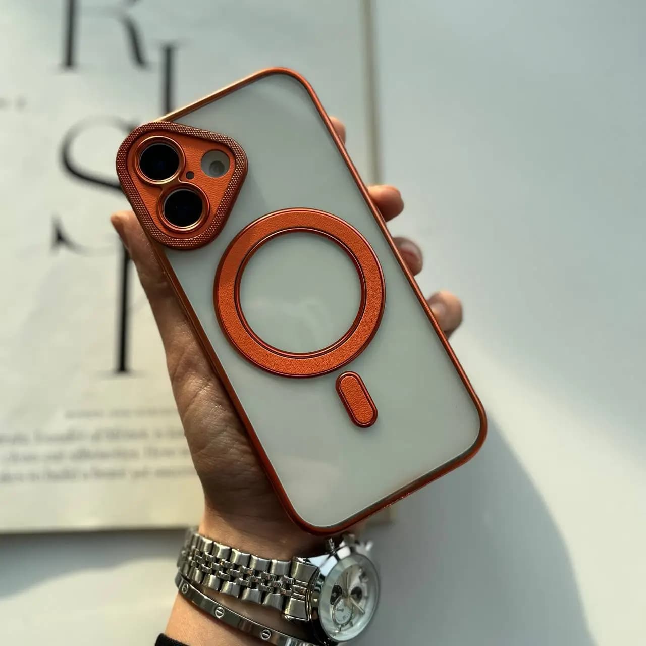 قاب گوشی آیفون 17 — تصویر ۲