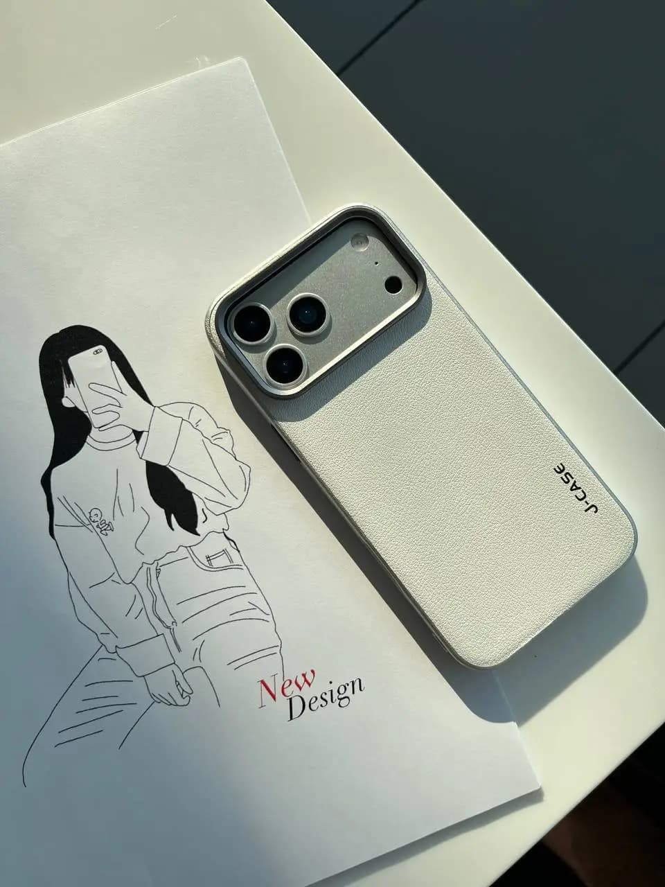 قاب چرم J-Case — تصویر ۳