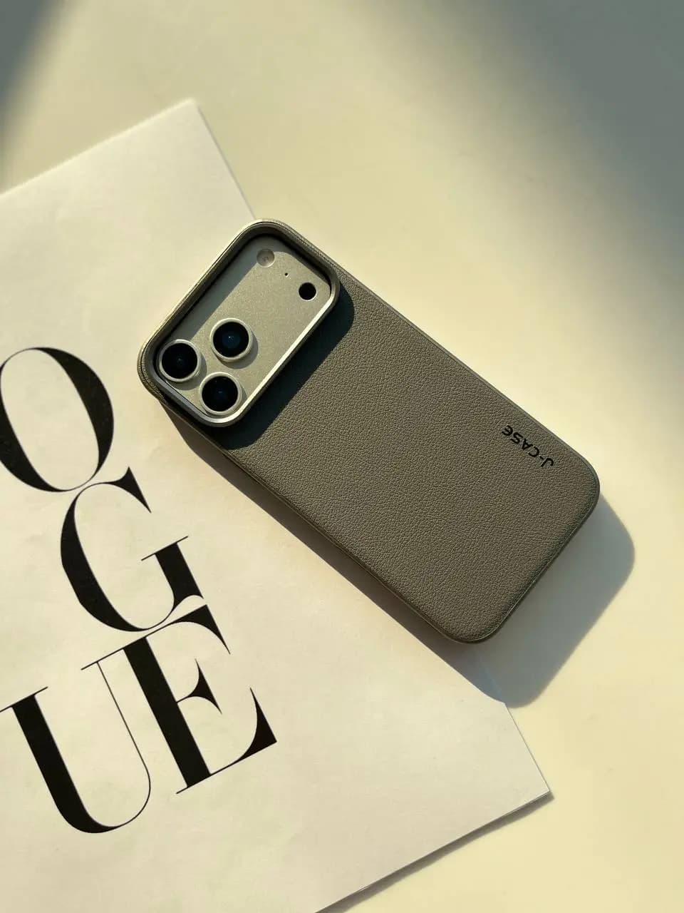 قاب چرم J-Case — تصویر ۷
