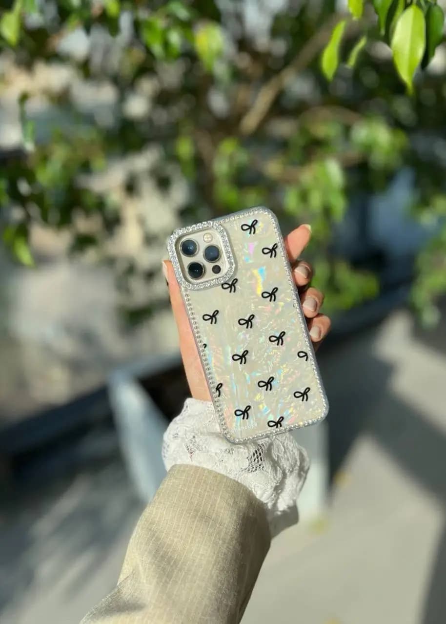 قاب گوشی پاپیون نگین دار — تصویر ۳