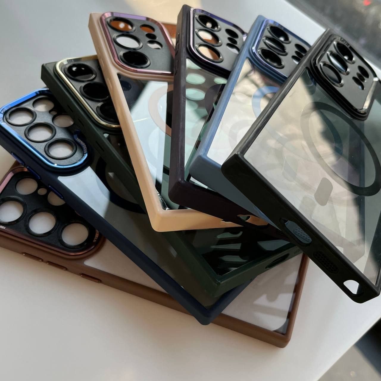 قاب گوشی ‌Q-series — تصویر ۴
