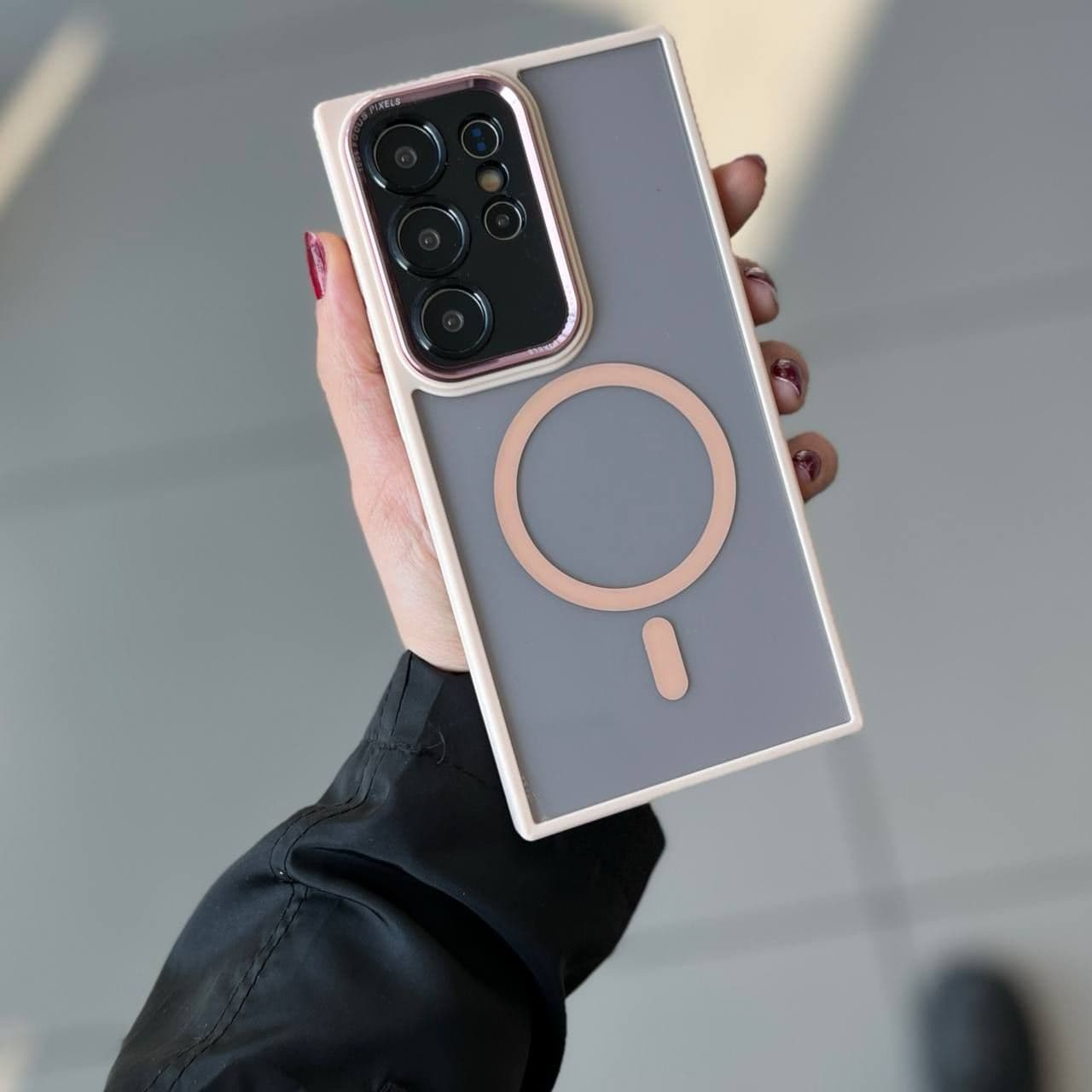 قاب گوشی ‌Q-series — تصویر ۳