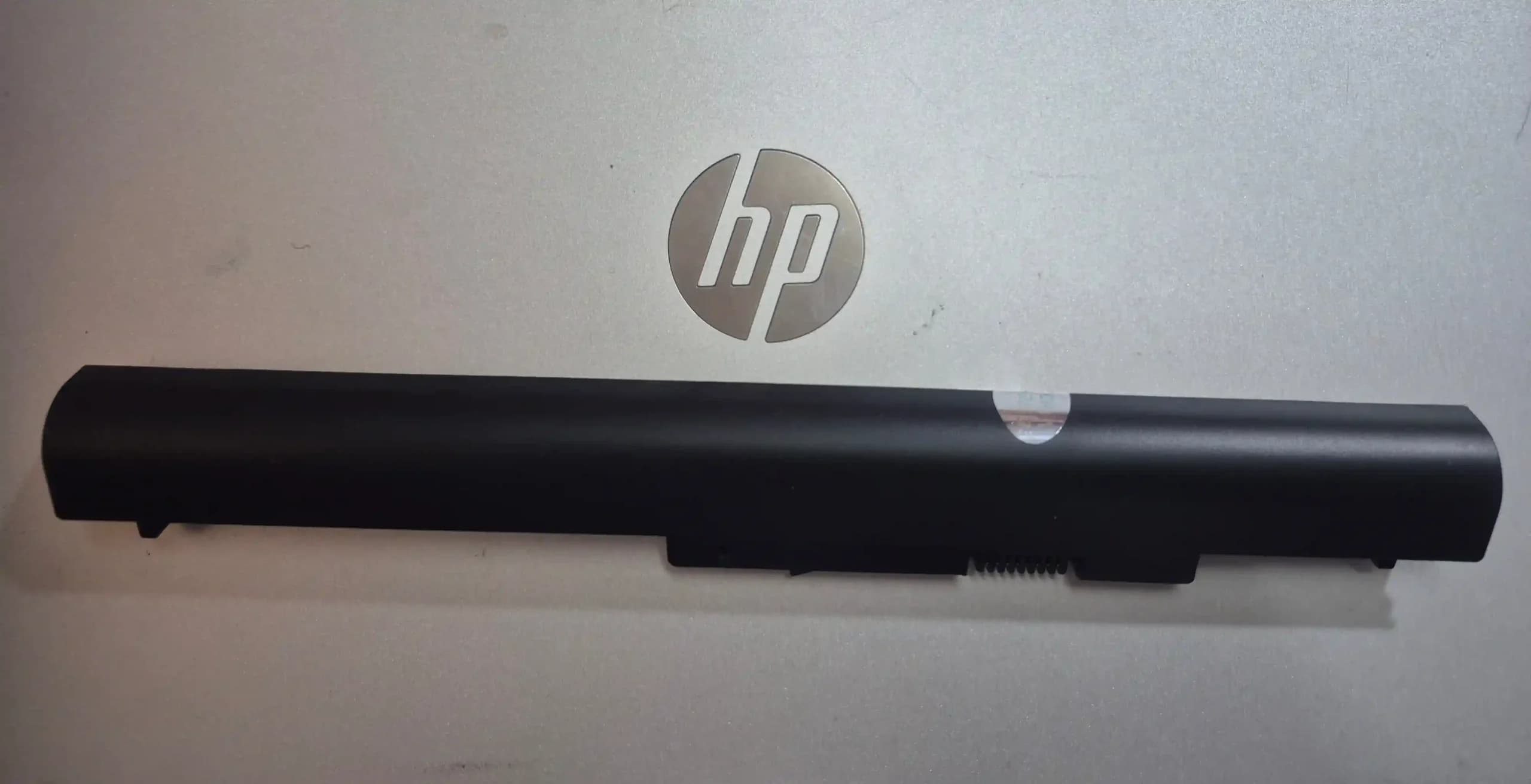 باتری لپ تاپ HP LA04 — تصویر ۵