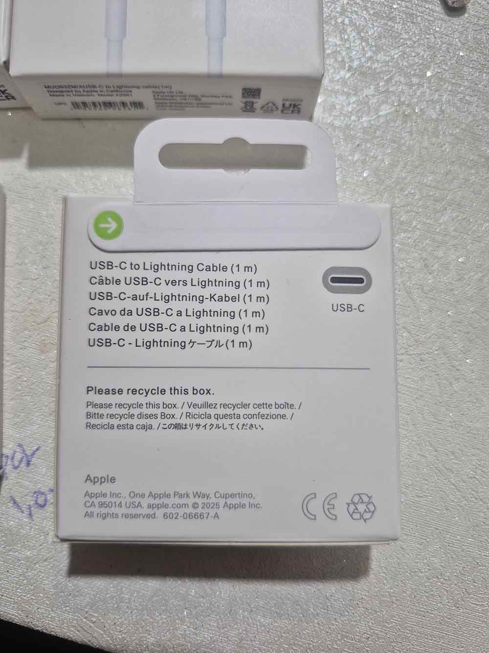 کابل USB-C به لایتنینگ اپل 1 متری — تصویر ۳