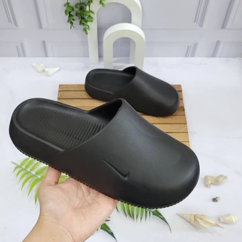 دمپایی و صندل پایون مدل اوزاکا نایکی — تصویر ۳