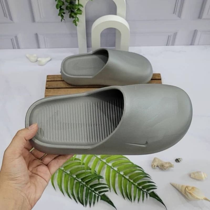 دمپایی و صندل پایون مدل اوزاکا نایکی — تصویر ۲