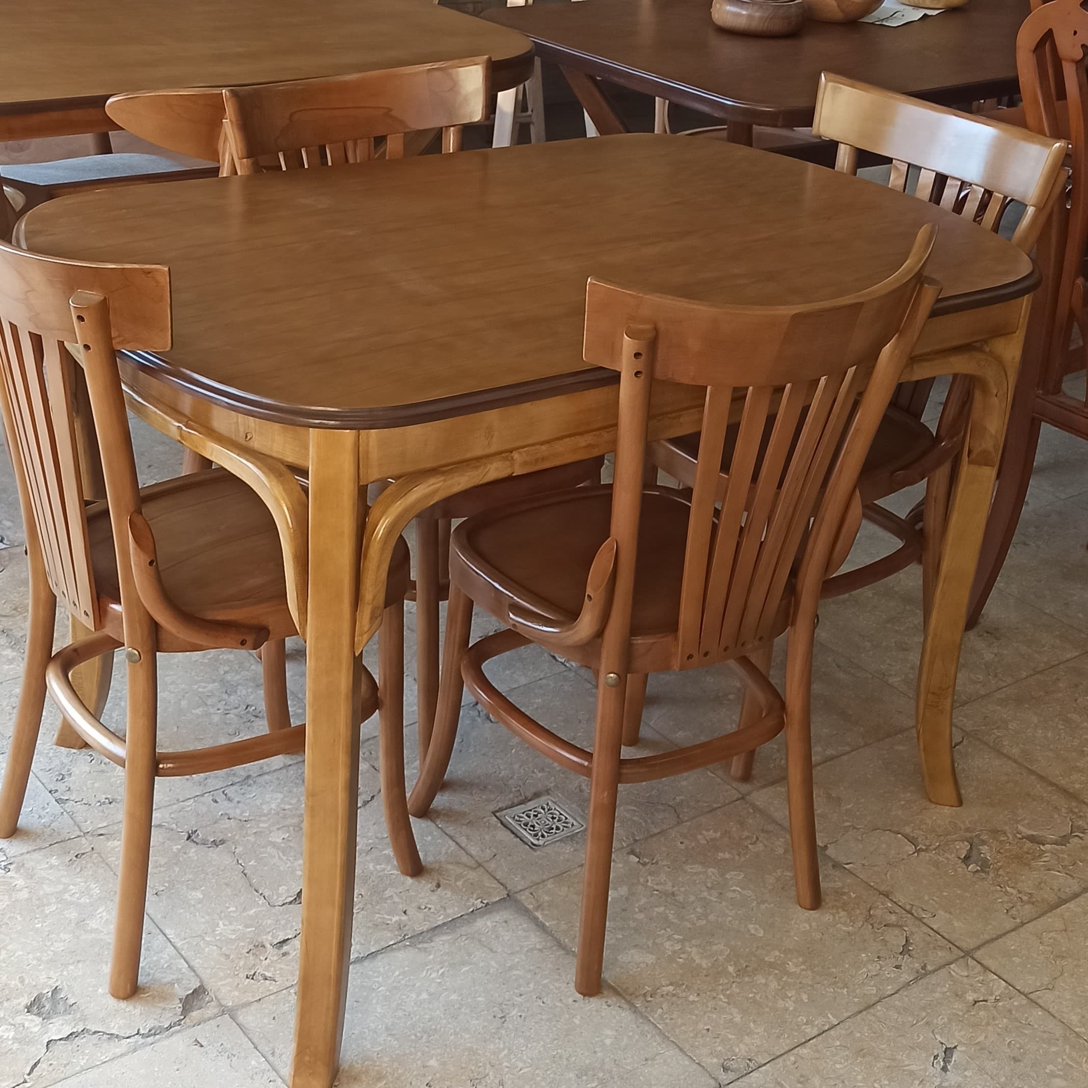 میز غذا خوری 4 نفره مدل لهستانی — تصویر ۴