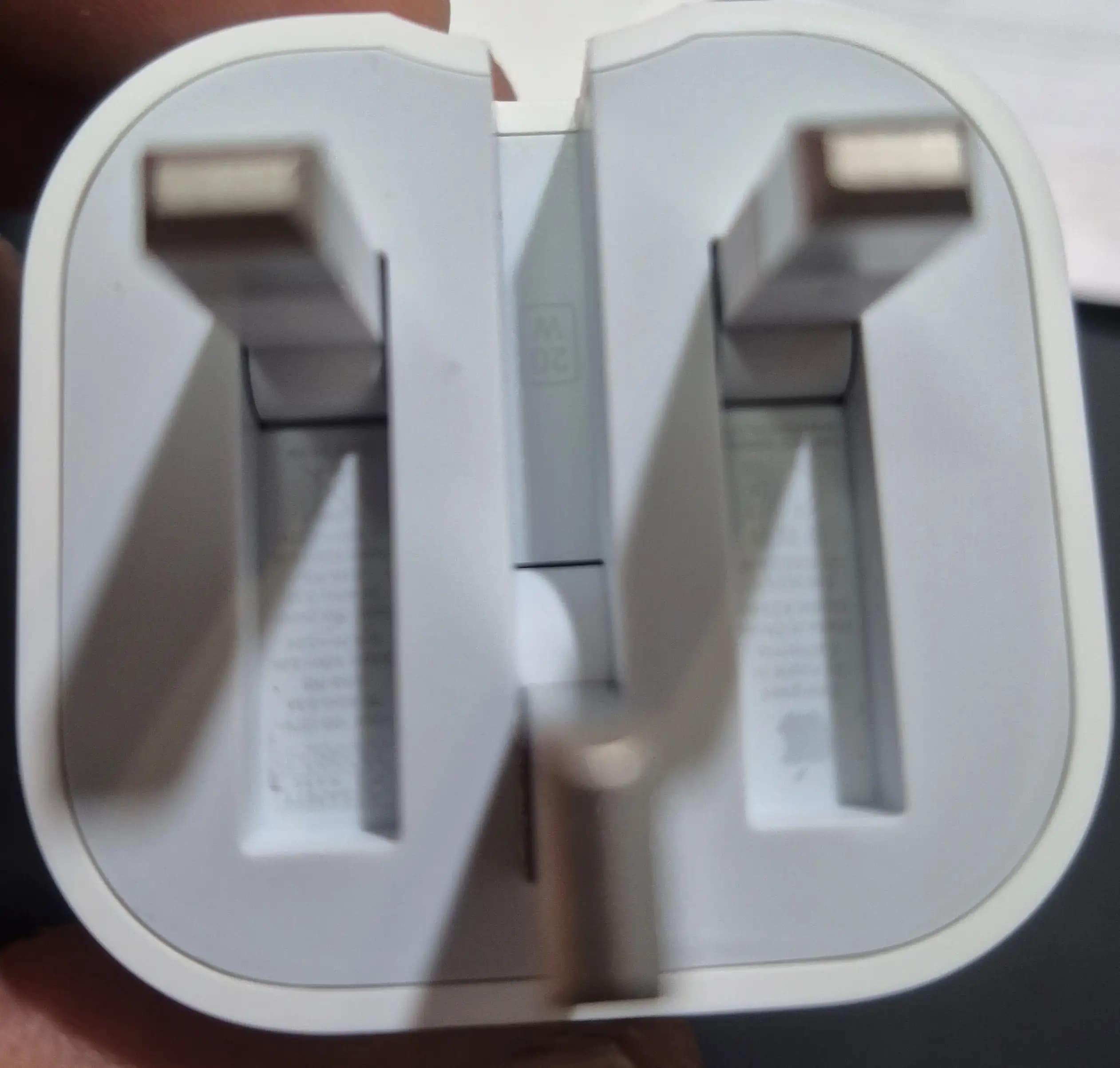 شارژر 20 وات آیفون اپل مدل 20W USB-C سه پین — تصویر ۹