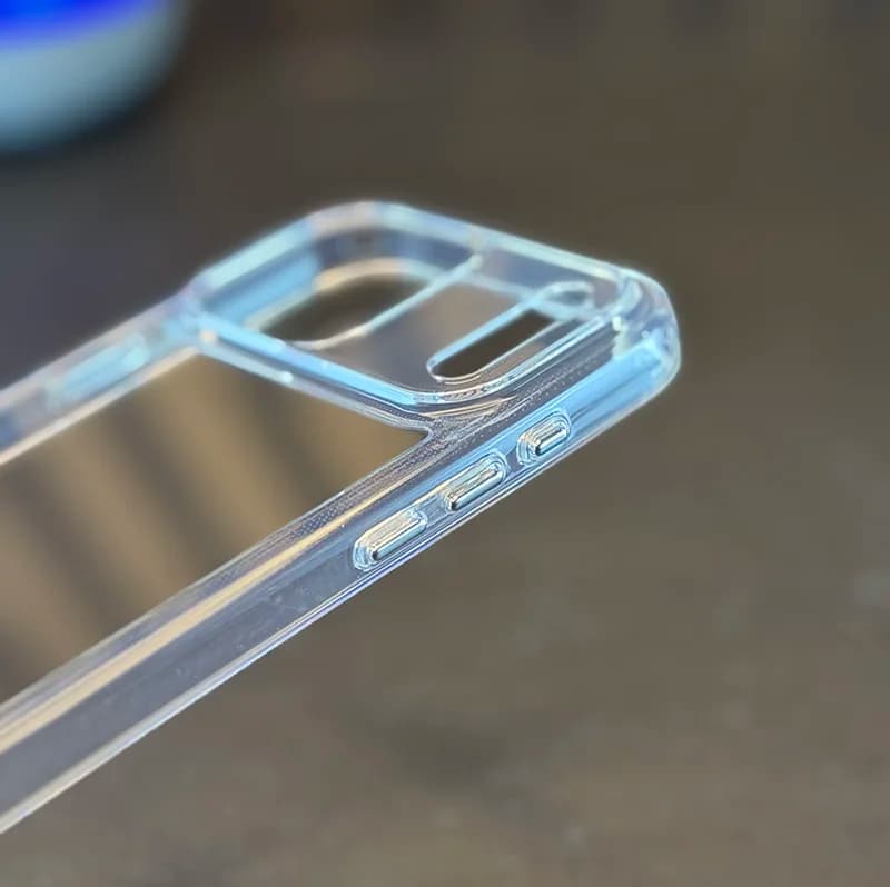 قاب شفاف آیفون iPhone 16 Pro Max مدل Unique Case — تصویر ۵