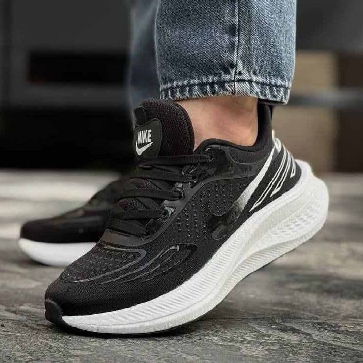 کتونی نایک زوم رانینگ بامیکو 👟