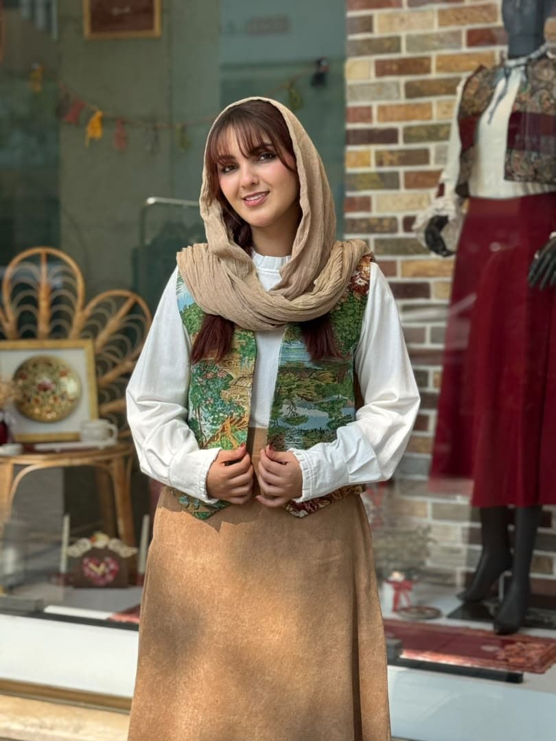 جلیقه طبیعت طرح قدیمی — تصویر ۳