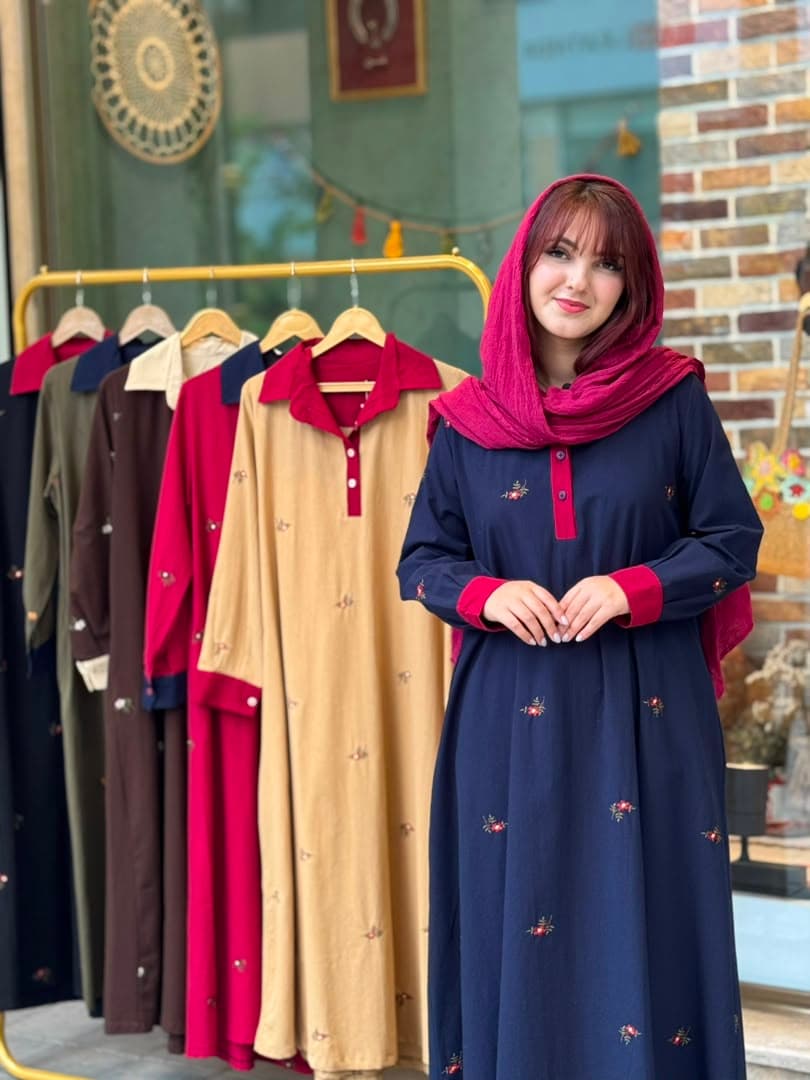 پیراهن گلبهار سورمه ای — تصویر ۴