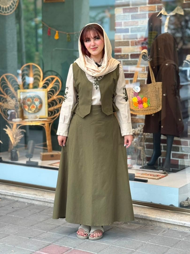 ست سه تیکه گلارا یشمی کرم — تصویر ۲