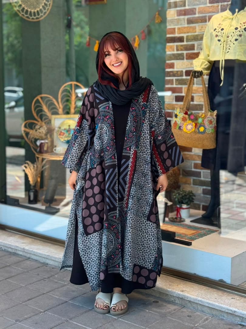 پانچ لارا طرح گرد طوسی مشکی آبی — تصویر ۲