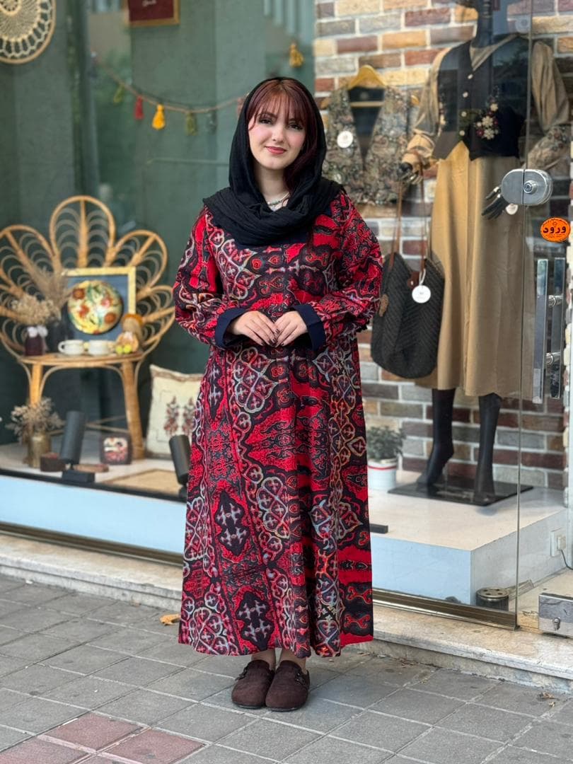 پیراهن هدیه طرحدار سنتی زرشکی مشکی