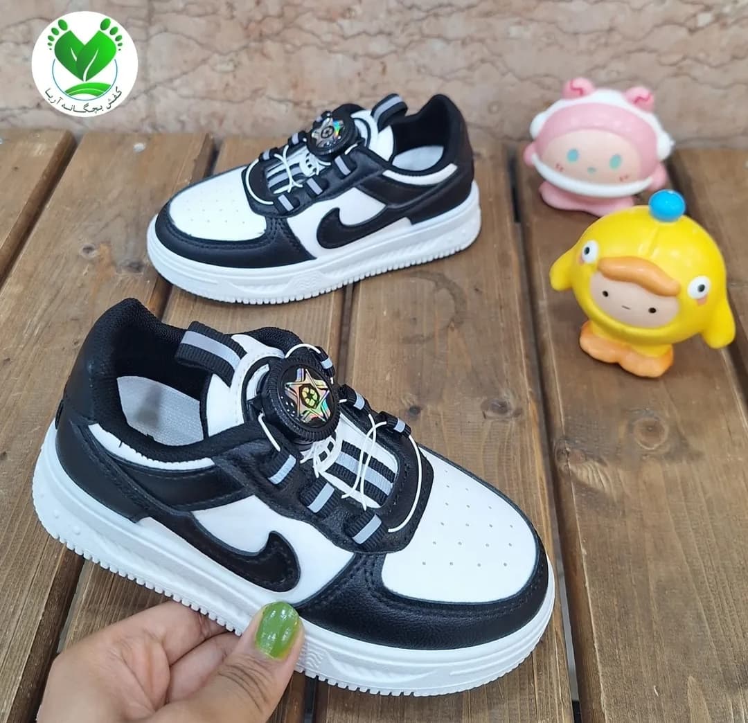 اسپرت طبی وارداتی نایک جردن زیپ لاینی بچگانه8668 — تصویر ۳