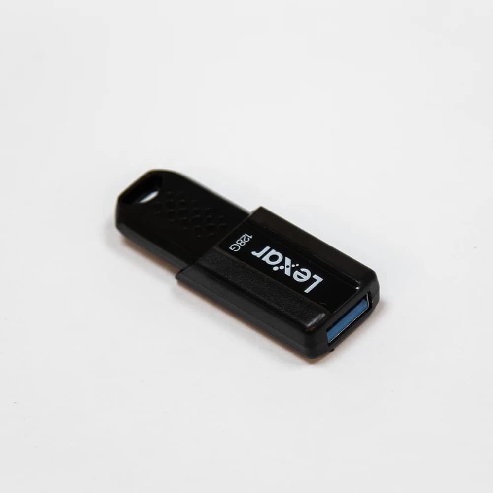 فلش مموری حرفه‌ای لکسار S80 ظرفیت 128 گیگابایت با سرعت USB 3.2 | طراحی کشویی و مقاوم — تصویر ۵