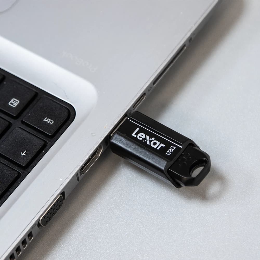 فلش مموری حرفه‌ای لکسار S80 ظرفیت 128 گیگابایت با سرعت USB 3.2 | طراحی کشویی و مقاوم — تصویر ۶