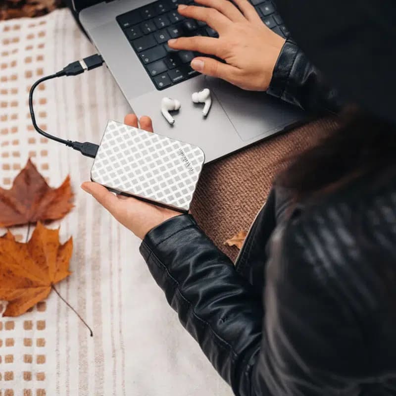 هارد اکسترنال ورباتیم مدل Store ‘n’ Go ظرفیت ۱ ترابایت با رابط USB 3 — تصویر ۲