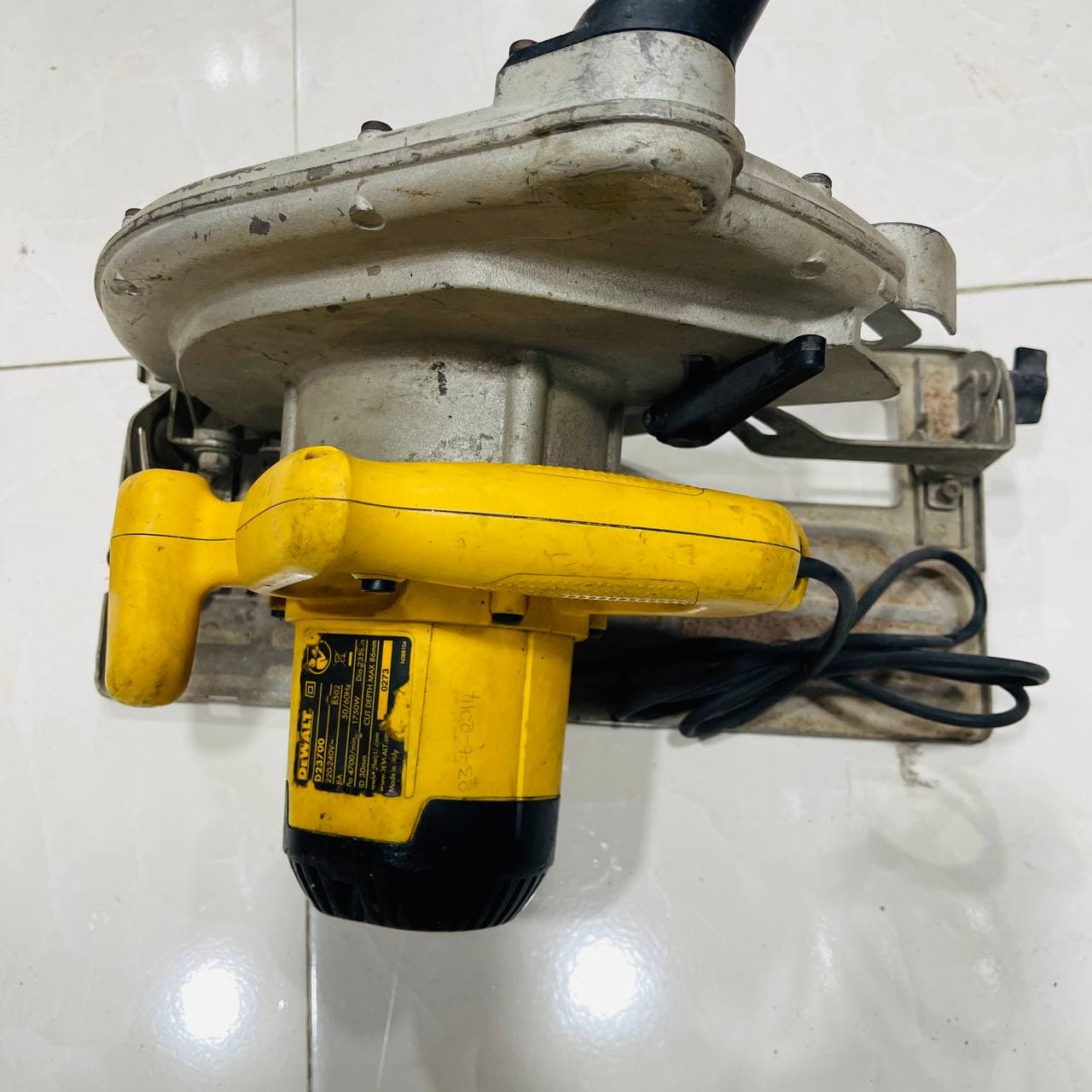 اره گرد بر (دیسکی)دیوالت D23700 (استوک) — تصویر ۵