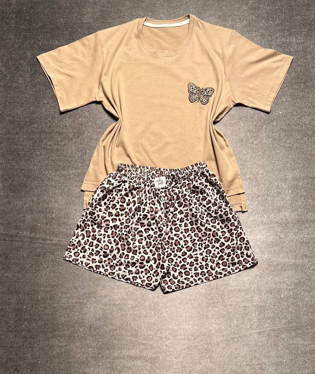 ست تیشرت و شلوارک(زنانه) — تصویر ۷