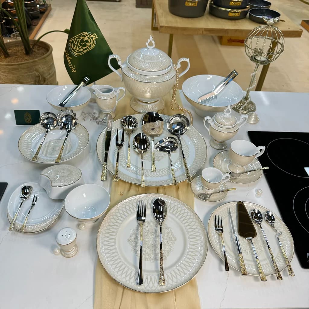 سرویس قاشق چنگال ۳۰نفره برگامو مدل ۲۸۸ — تصویر ۳