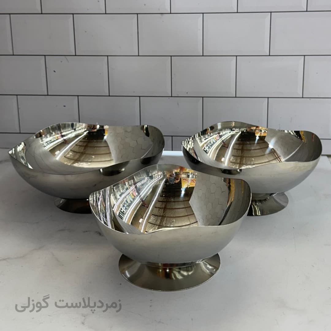 کاسه سرو دفرمه پایه دار استیل یونیک نقره ای — تصویر ۳